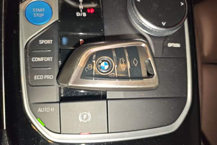 Used BMW i3 2022 eDrive 35 L Vehicle Key