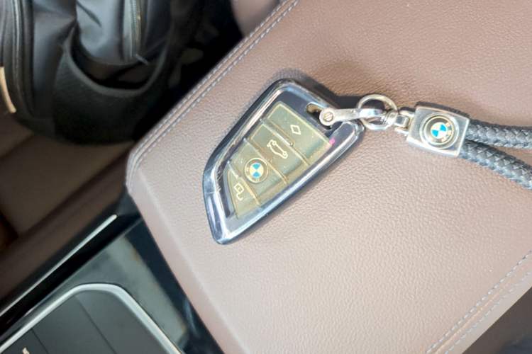 Used BMW i3 2022 eDrive 35 L Vehicle Key