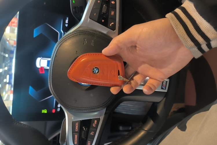 Used BMW i3 2022 eDrive 35 L Vehicle Key