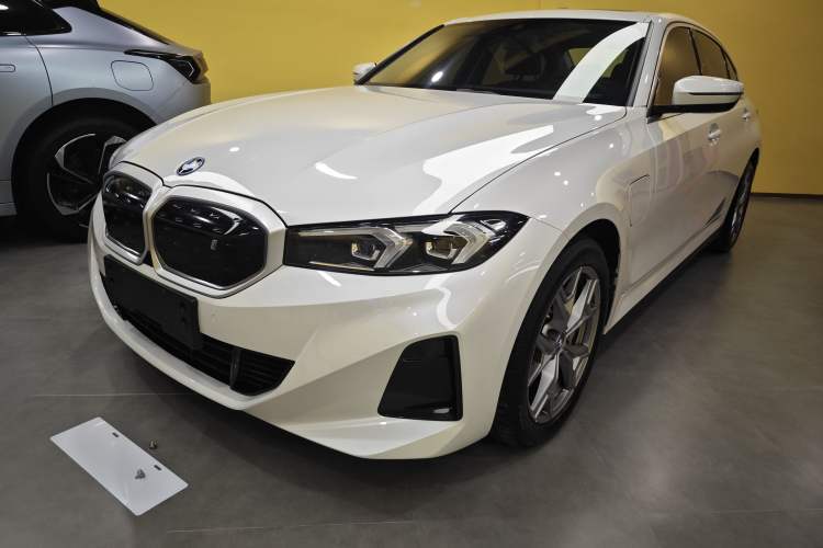 Used BMW i3 2022 eDrive 35 L Guazi used car, China used car export, Used car for sale, Used BMW cars, Cheapest cars for sale, Electric vehicle, New energy car
