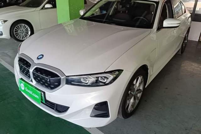 Ojetý BMW i3 2022 eDrive 35 L