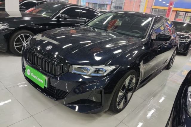 Used BMW i3 2023 eDrive 40 L Midnight Sports Package