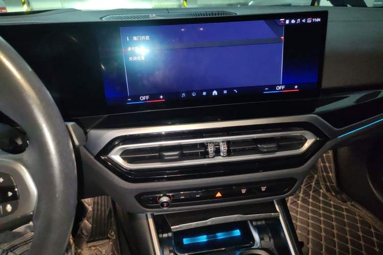 Used BMW i3 2023 eDrive 40 L Midnight Sports Package Audio And AC Panel