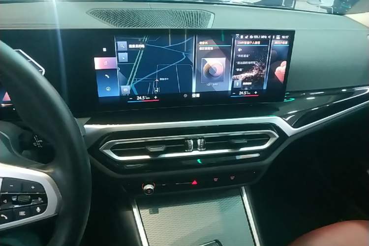 Used BMW i3 2023 eDrive 40 L Midnight Edition Audio And AC Panel