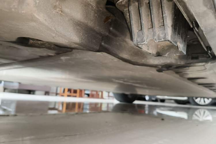 Used BMW i3  Chassis Front Left