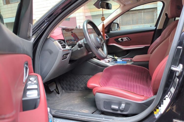 Used BMW i3 2023 eDrive 40 L Midnight Sports Package Driver Seat