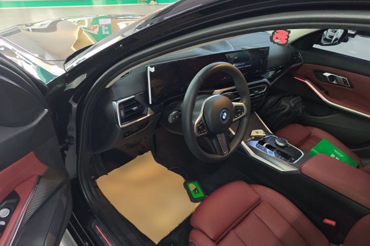 Used BMW i3 2023 eDrive 40 L Midnight Edition Driver Seat