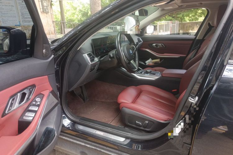 Used BMW i3 2023 eDrive 40 L Midnight Sports Package Driver Seat