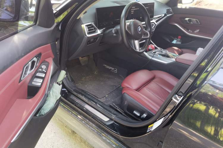 Used BMW i3 2023 eDrive 40 L Midnight Edition Driver Seat