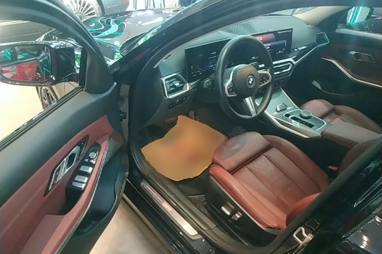 Used BMW i3 2023 eDrive 40 L Midnight Edition Driver Seat