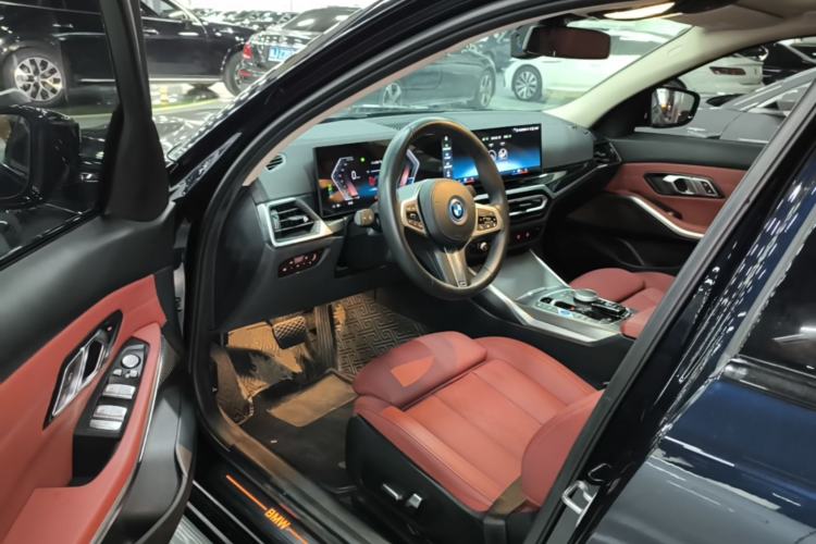 Used BMW i3 2023 eDrive 40 L Midnight Edition Driver Seat