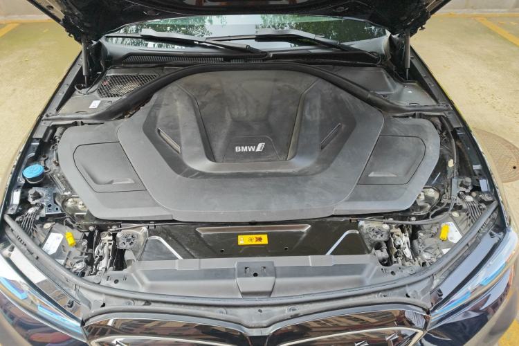 Used BMW i3 2023 eDrive 40 L Midnight Sports Package Engine Bay