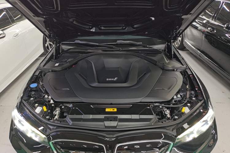 Used BMW i3 2023 eDrive 40 L Midnight Edition Engine Bay