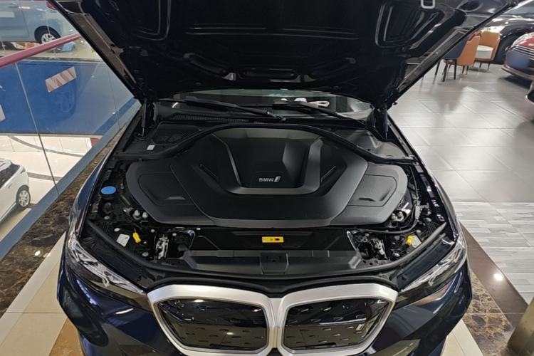 Used BMW i3 2023 eDrive 40 L Midnight Edition Engine Bay