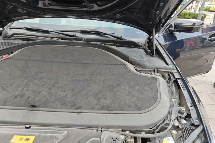 Used BMW i3 2023 eDrive 40 L Midnight Edition Engine Bay Left