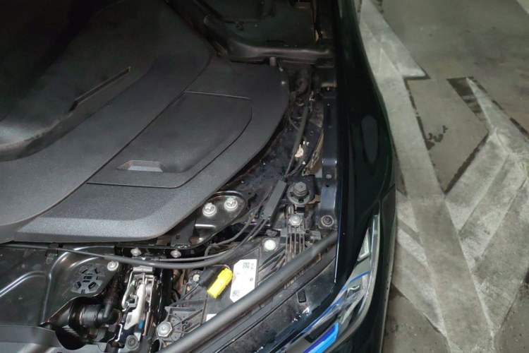 Used BMW i3 2023 eDrive 40 L Midnight Sports Package Engine Bay Left