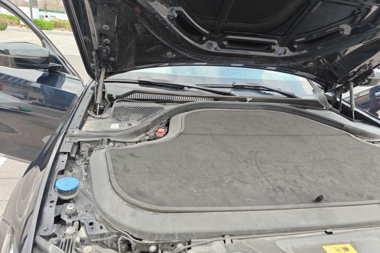 Used BMW i3 2023 eDrive 40 L Midnight Edition Engine Bay Right