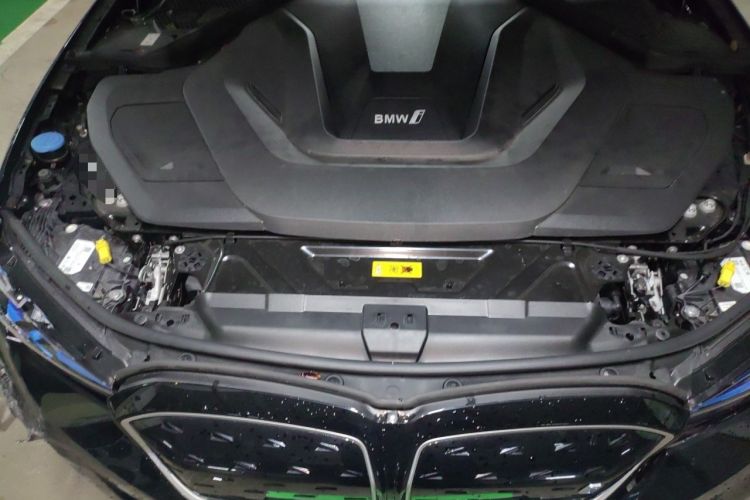 Used BMW i3 2023 eDrive 40 L Midnight Sports Package Engine Bay