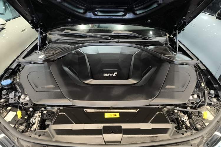 Used BMW i3 2023 eDrive 40 L Midnight Edition Engine Bay