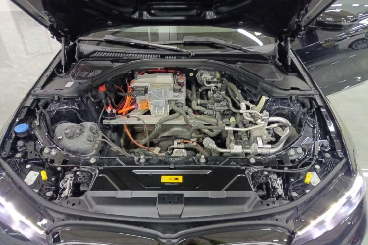 Used BMW i3 2023 eDrive 40 L Midnight Sports Package Engine Bay
