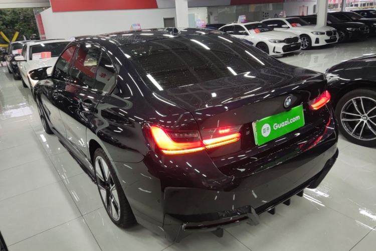 Used BMW i3 2023 eDrive 40 L Midnight Sports Package Exterior 2