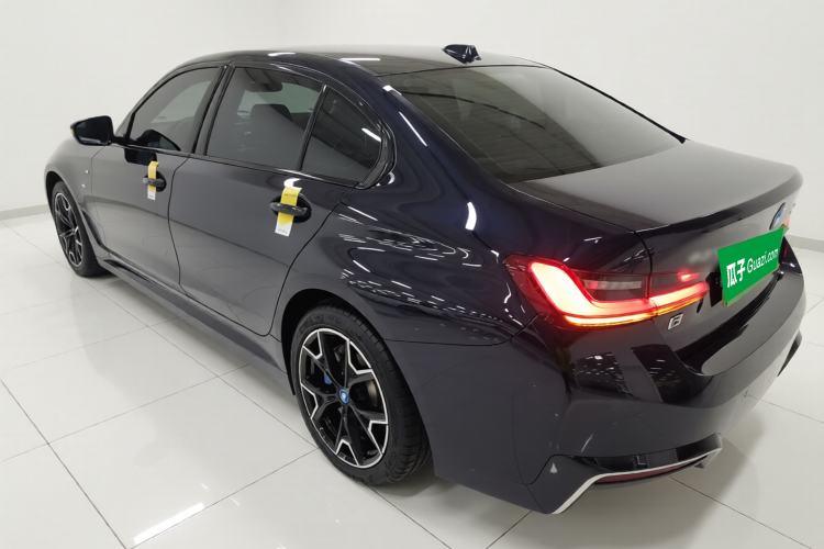 Used BMW i3 2023 eDrive 40 L Midnight Sports Package Exterior 2