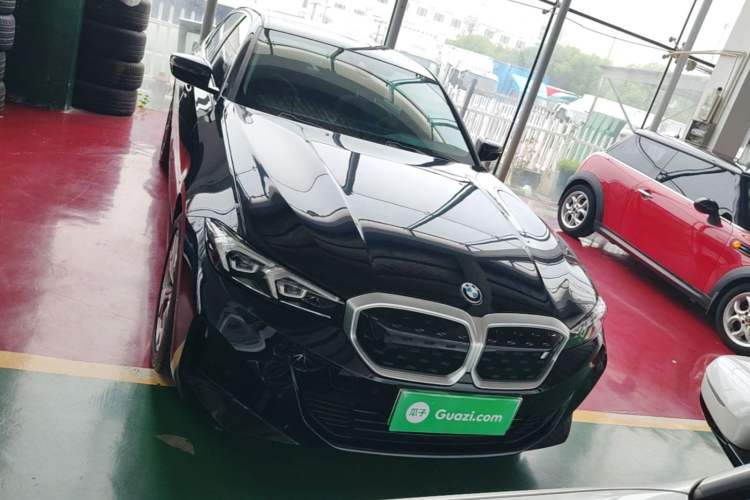 Used BMW i3 2023 eDrive 40 L Midnight Edition Front