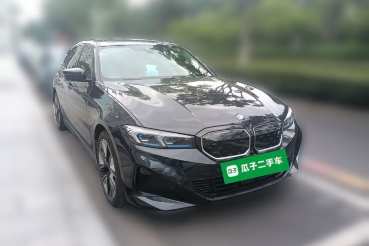 Used BMW i3 2023 eDrive 40 L Midnight Sports Package Front Right 45 Deg