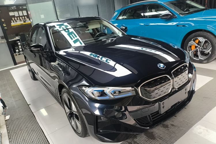 Used BMW i3 2023 eDrive 40 L Midnight Sports Package Front Right 45 Deg