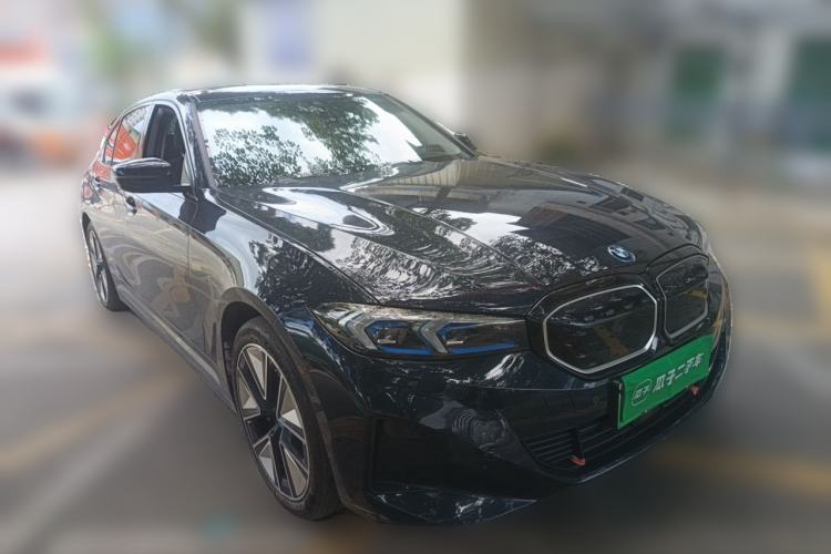 Used BMW i3 2023 eDrive 40 L Midnight Sports Package Front Right 45 Deg