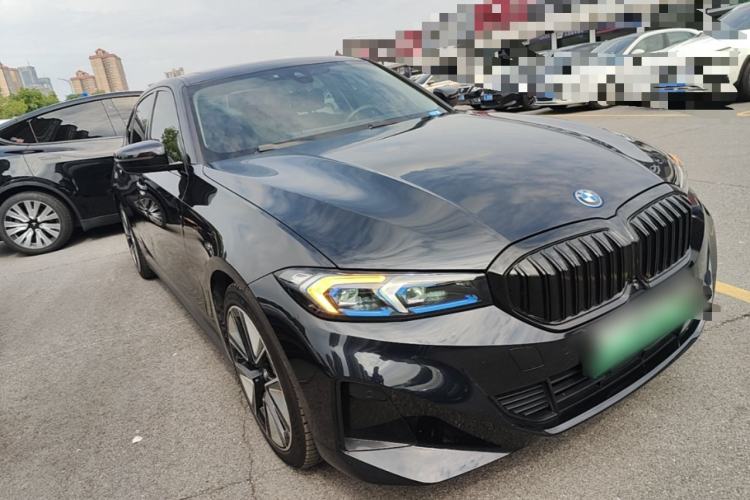 Used BMW i3 2023 eDrive 40 L Midnight Sports Package Front Right 45 Deg