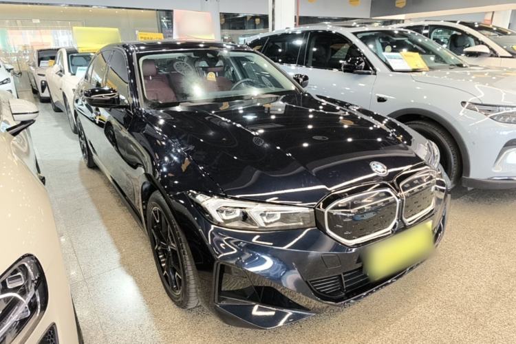 Used BMW i3 2023 eDrive 40 L Midnight Edition Front Right 45 Deg