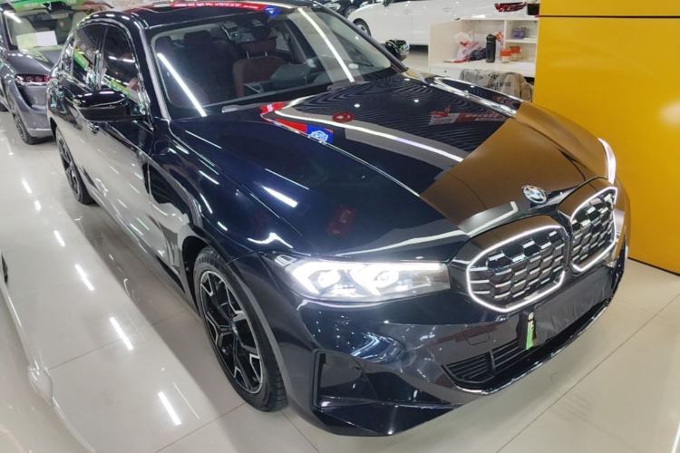 Used BMW i3 2023 eDrive 40 L Midnight Edition Front Right 45 Deg