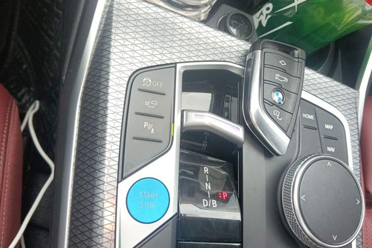Used BMW i3 2023 eDrive 40 L Midnight Sports Package Gear Lever