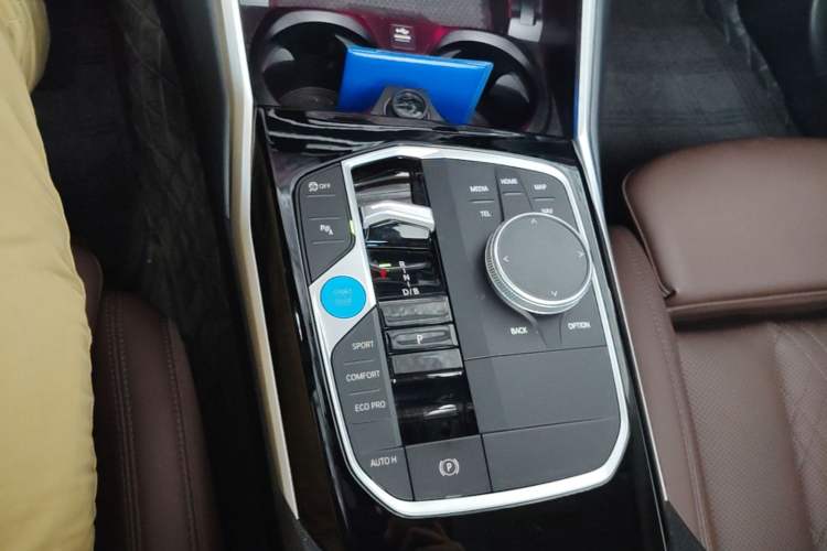 Used BMW i3 2023 eDrive 40 L Midnight Edition Gear Lever