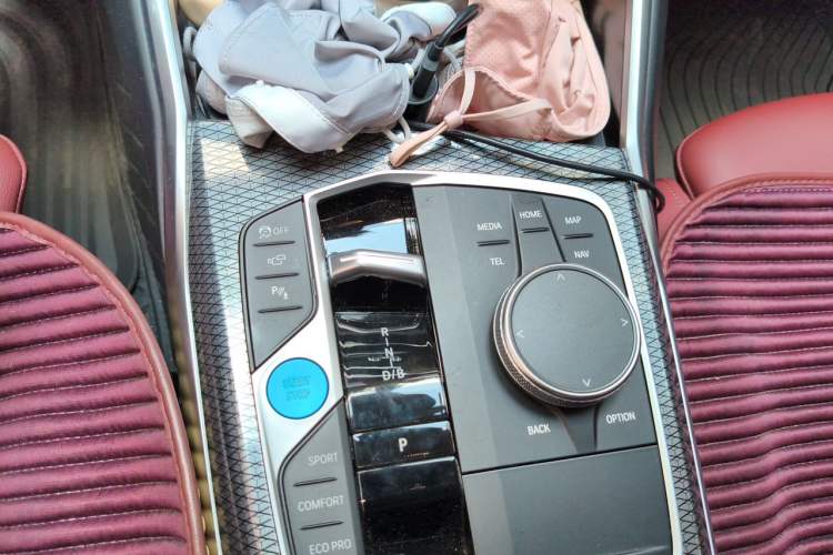 Used BMW i3 2023 eDrive 40 L Midnight Sports Package Gear Lever