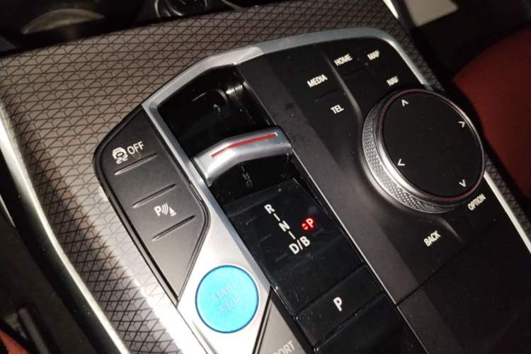 Used BMW i3 2023 eDrive 40 L Midnight Sports Package Gear Lever