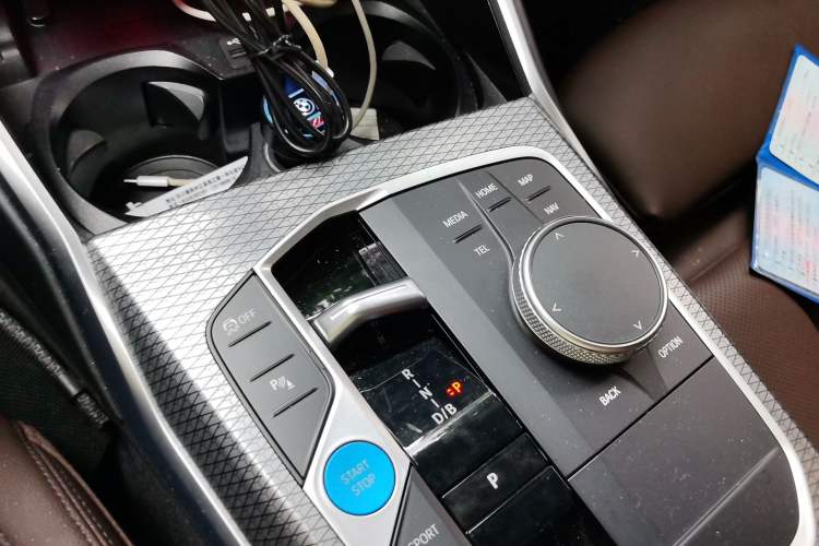 Used BMW i3 2023 eDrive 40 L Midnight Edition Gear Lever