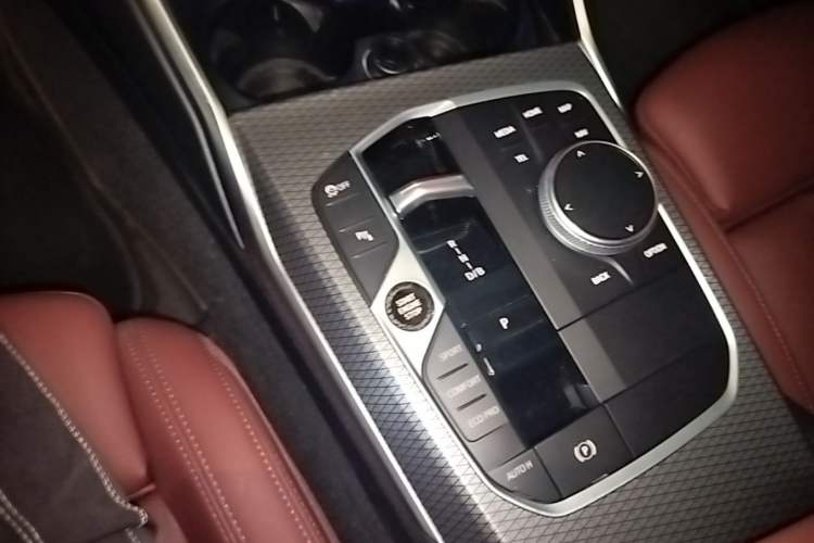 Used BMW i3 2023 eDrive 40 L Midnight Edition Gear Lever