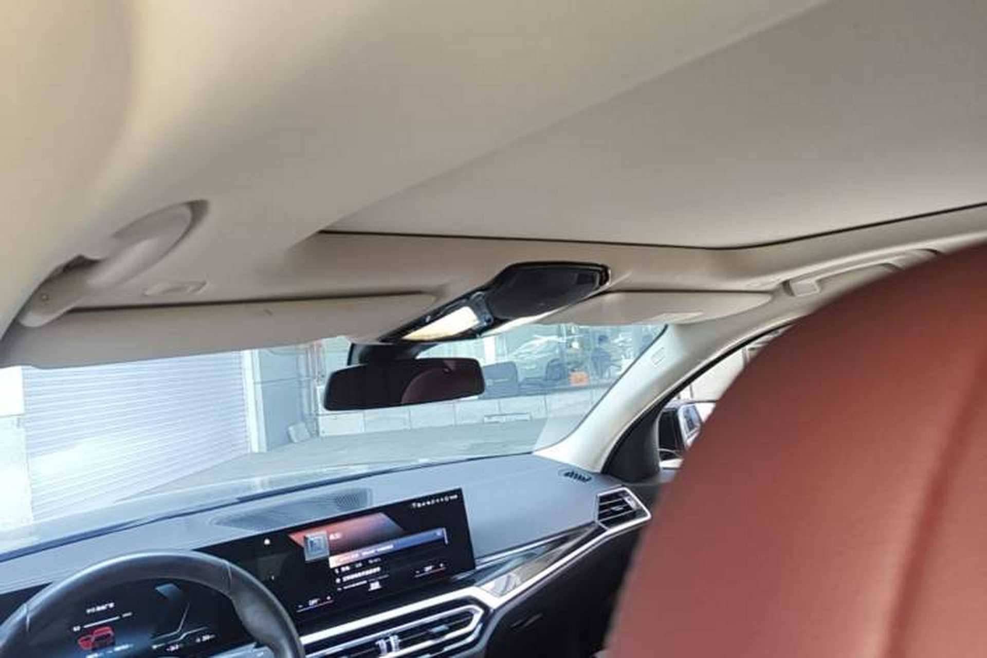 Used BMW i3 2023 eDrive 40 L Midnight Edition Headliner