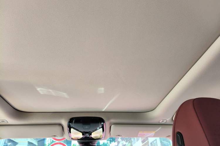Used BMW i3 2023 eDrive 40 L Midnight Sports Package Headliner