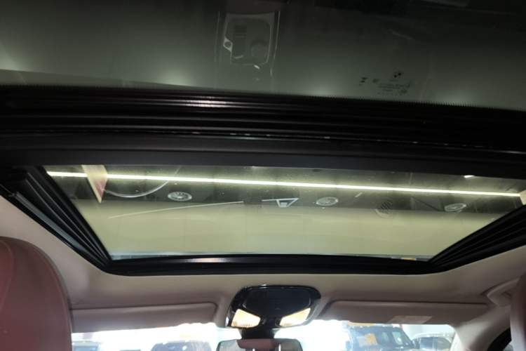 Used BMW i3 2023 eDrive 40 L Midnight Edition Headliner