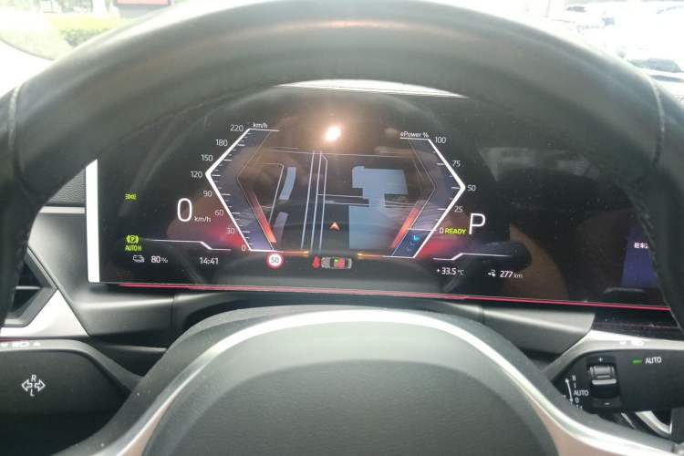 Used BMW i3 2023 eDrive 40 L Midnight Sports Package Instrument Cluster