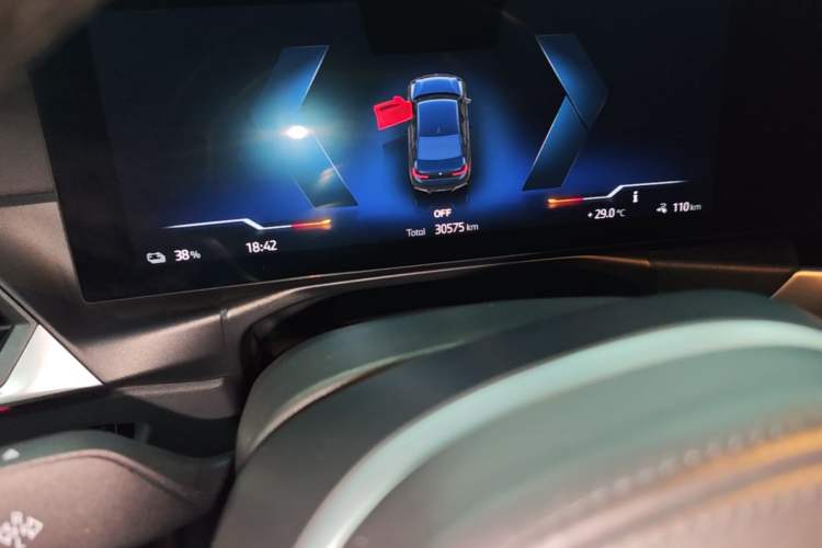 Used BMW i3 2023 eDrive 40 L Midnight Sports Package Instrument Cluster