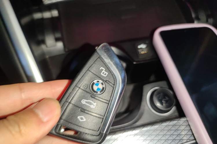 Used BMW i3 2023 eDrive 40 L Midnight Edition Interior 1