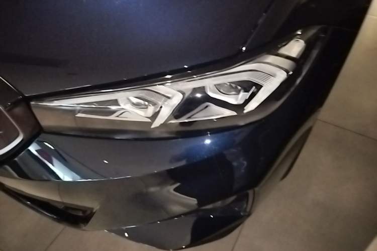 Used BMW i3 2023 eDrive 40 L Midnight Edition Left Front Headlight