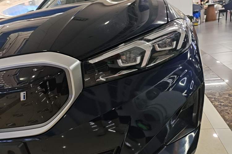 Used BMW i3 2023 eDrive 40 L Midnight Edition Left Front Headlight