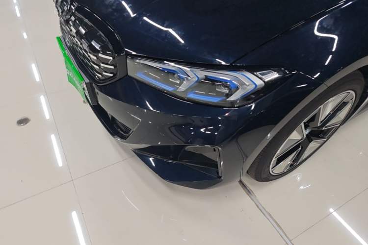 Used BMW i3 2023 eDrive 40 L Midnight Sports Package Left Front Headlight