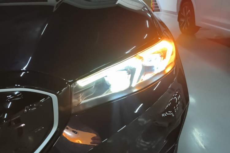 Used BMW i3 2023 eDrive 40 L Midnight Edition Left Front Headlight