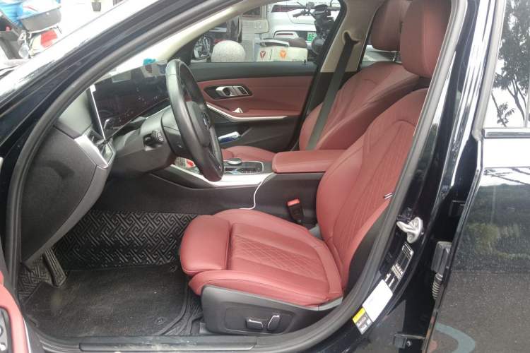 Used BMW i3 2023 eDrive 40 L Midnight Sports Package Left Front Seat